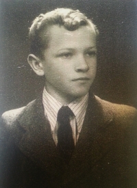Bratranec Curt, který zahynul ve třinácti letech
