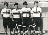 Vítězné družstvo z Colorado Springs, svěřenci pamětníka, rok 1986