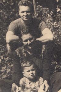 s rodiči, 1949?