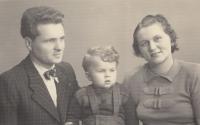 s rodiči 1948