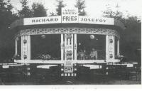 Otcův stánek na výstavě