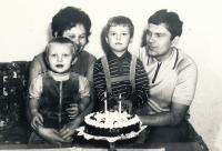 Rok 1971, Radek s rodiči a bratrem