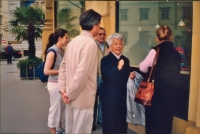 Edith Landesmann jako průvodkyně při své poslední pracovní cestě, rok 2002