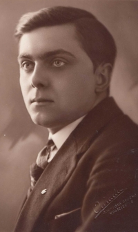 Otec Marie Roszyncové před svatbou