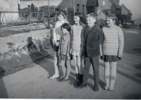 Photo taken at Altenberg. From the left: Olga Porkertová jr., cousins of Ilona and Bärbel, Ilona, Josef Porkert jr., Bärbel (Ilona's sister). Source: personal archive of Ms. Olga Porkertová
