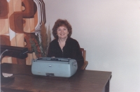 Marie, Kitchener, Kanada, 1972 (40 let).