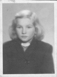 Marie in Olomouc in 1945 (13 years).