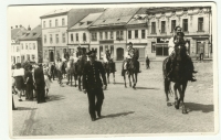 Kácení máje, průvod 1946, Boskovice