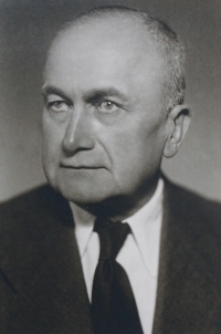 Jindřich Moos, Reginald Kefer's maternal grandfather