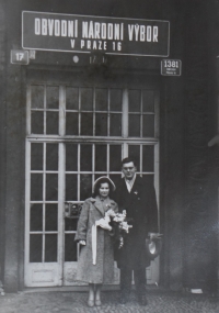 Reginald Kefer's parents Dagmar and Jan Kefer after their wedding at the office