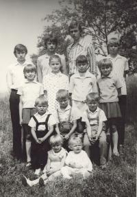 1975 - children of the survivor