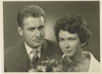 svatební foto dědy a babičky - 1962