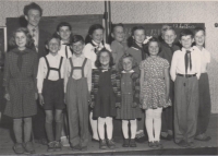 Eduard Kraus jako učitel jednotřídky v Radotíně, školní rok 1957/58