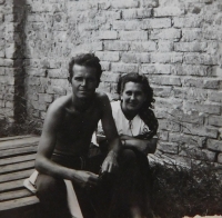 Manželé Ludmila a Václav Švédovi, 1948