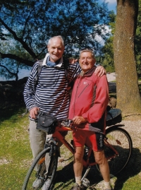 Herbert Meinl se svým přítelem Hanušem Hronem