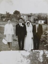 Svatba příbuzných v obci Velos v Řecku v sedmdesátých letech