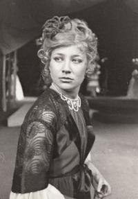 Martina Samková ve hře Vějíř lady Windermerové