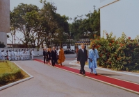Pamětník Vladimír Klíma na fotografii z akreditace v Ghaně 19.12.1995, kde působil jako velvyslanec.