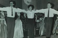 In the middle of Zacharula Jordanid in the Greek dance of Zorba in 1972
