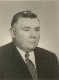 Tatínek Josef Fusík