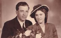 1944 - svatební foto