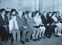 Vlevo vpředu rodiče Ferdinand a Marie Francovi