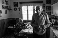 Ludvík Stoklasa s manželkou v chalupě v Podťatém