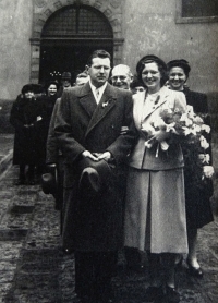 Dagmar Urbánková / svatba / Praha 1950