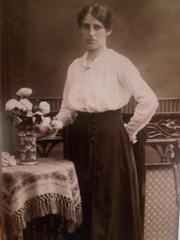 His mother, Emílie, in 1925 