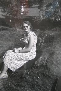 Eva Mádrová in 1952