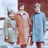 Jindra Lisalová (vlevo) s maminkou, asi 1963