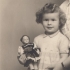 Ivana Kettnerová jako malé děvče, 1945