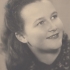 Marie Straková (Frömlová) jako studentka rodinné školy v roce 1942