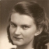 Marta Sturt v devatenácti letech, maturitní fotografie