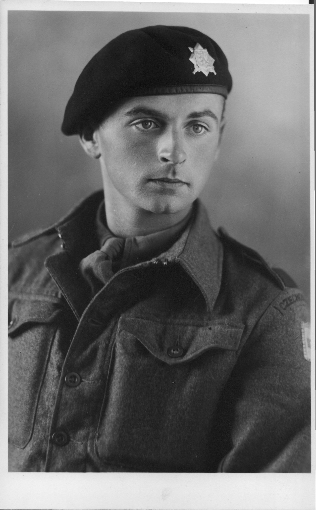 Miroslav Fišer v československé brigádě ve Francii v roce 1945