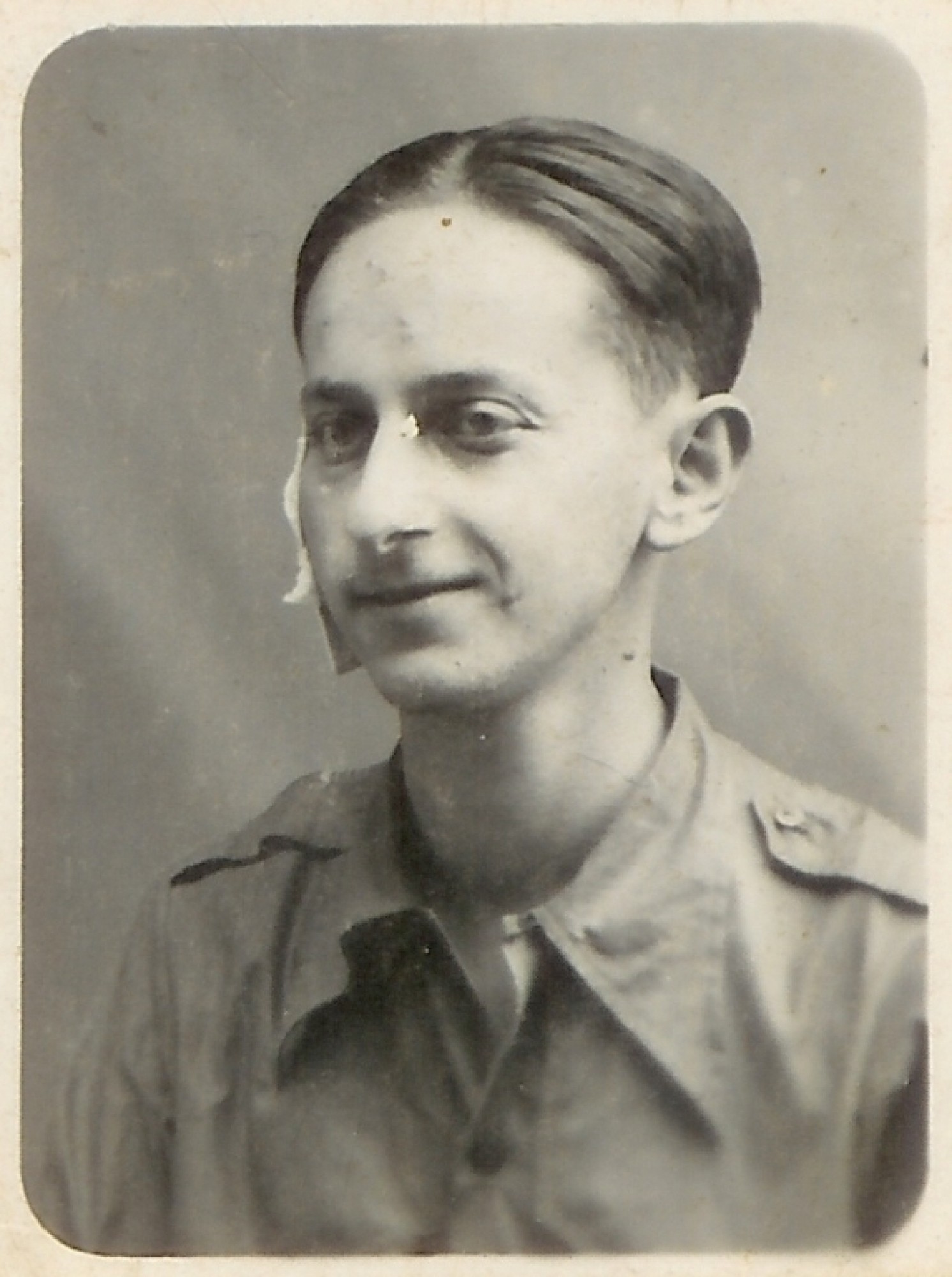 Adolf Vodička v říjnu 1938 krátce po propuštění z nemocnice v Mataró. Lékaři v jeho těle napočítali šestnáct střepin z dělostřeleckého granátu.